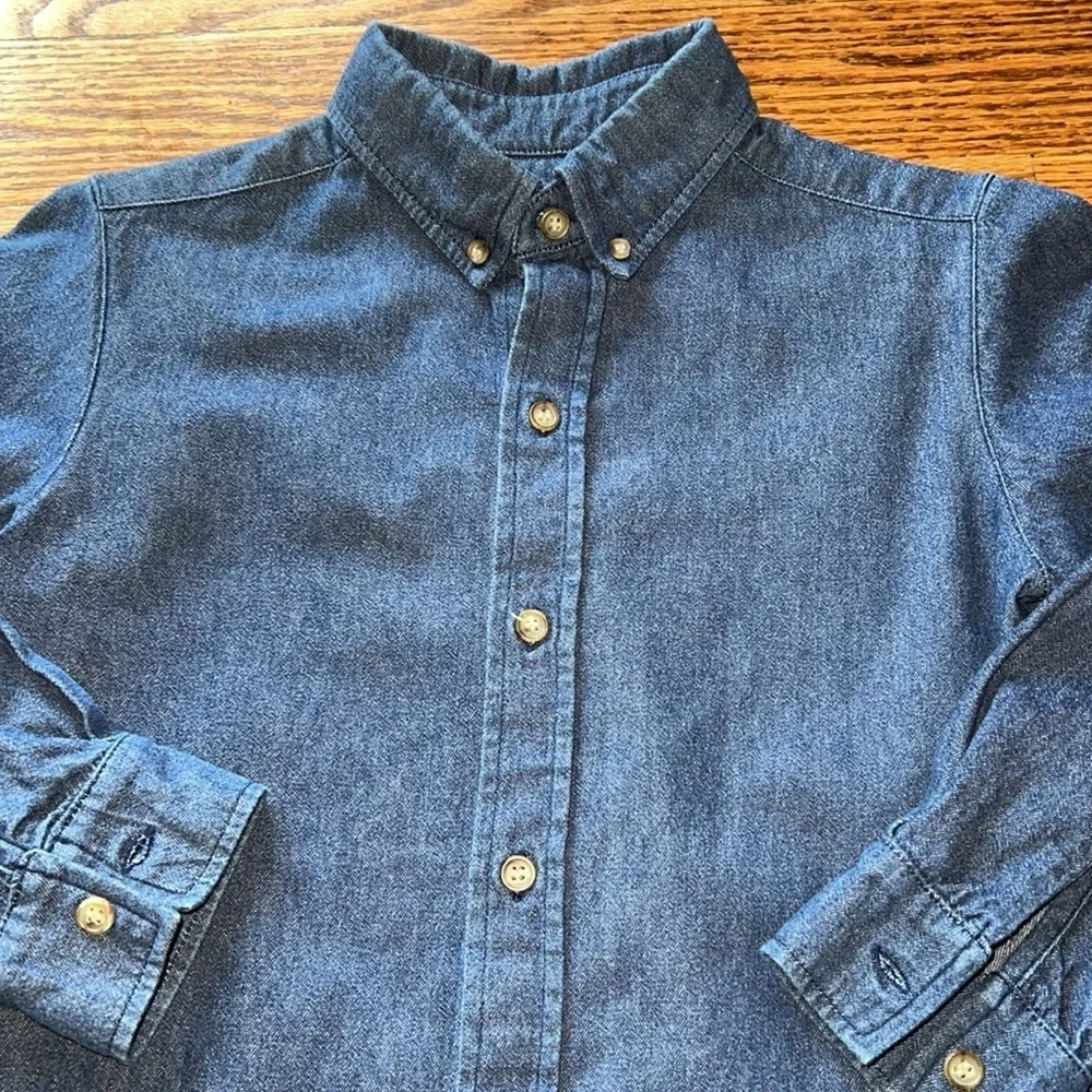 Kelly's Kids boys long sleeved button down denim Oxford shirt size 8-10 EUC
